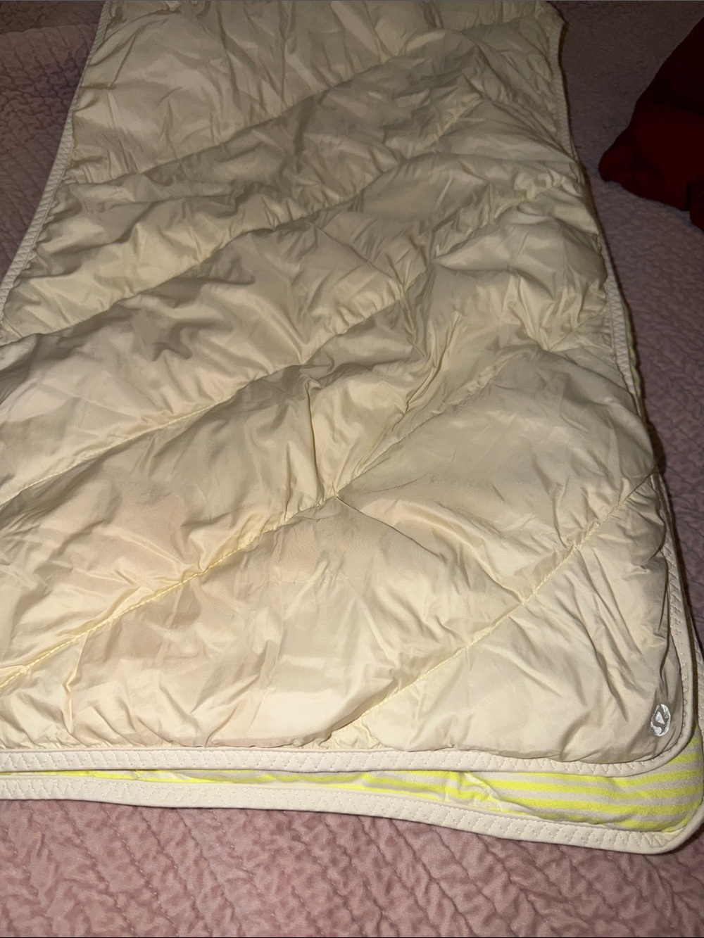 lululemon athletica Quilted Cream Lightweight Wrap